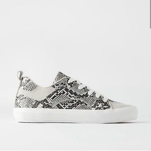 Zara sneaker